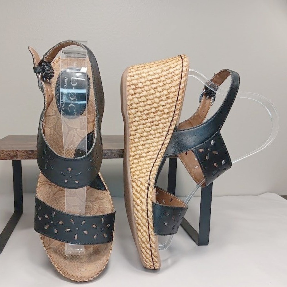 b.o.c. Wedge Sandals Womens 8 Black Excellent Laser Cut Woven